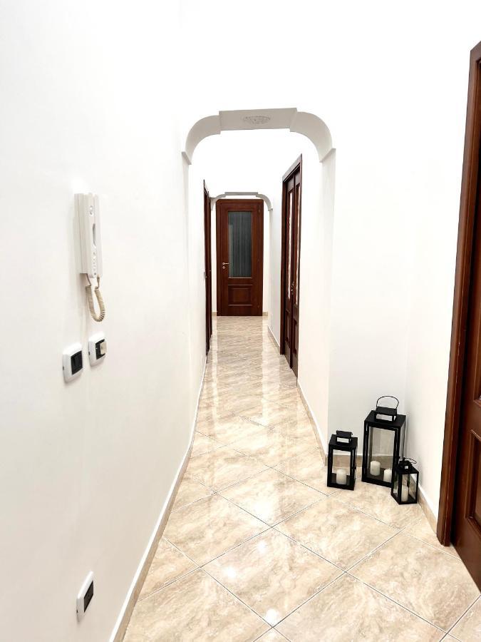 Casa Vacanze The Fortress Apartment Napoli Exterior foto