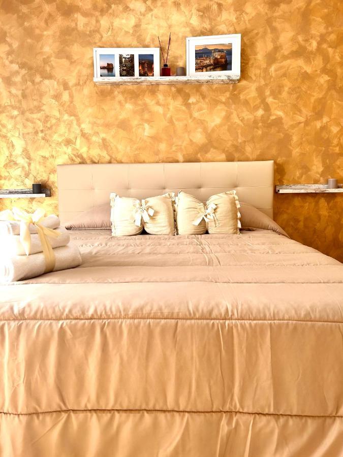 Casa Vacanze The Fortress Apartment Napoli Exterior foto